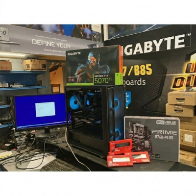 PC GAMING I7 14700KF RTX 5070 TI 32GB 1TB NVME