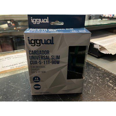 Cargador Universal Slim CUA-S-11T-90W iggual