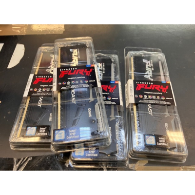 Dimm Kingston 16GB DDR5 5600Mhz Fury Beast KF556C40BBA-16GB