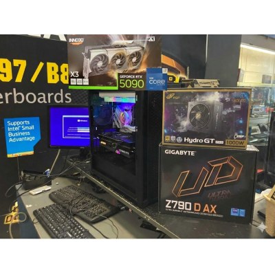 MODULAR GAMING SILVER I7 14700KF RTX 5090 64GB 1TB NVME