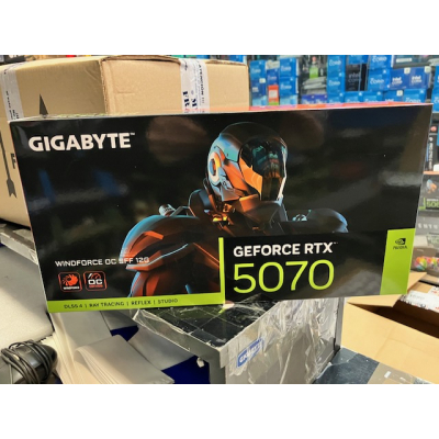 Tarjeta Grafica Gigabyte  RTX 5070 12GB GDDR7 WindForce OC DLSS4